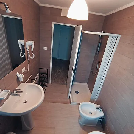 Casa Gabriele فندق مبيت وإفطار روسانو